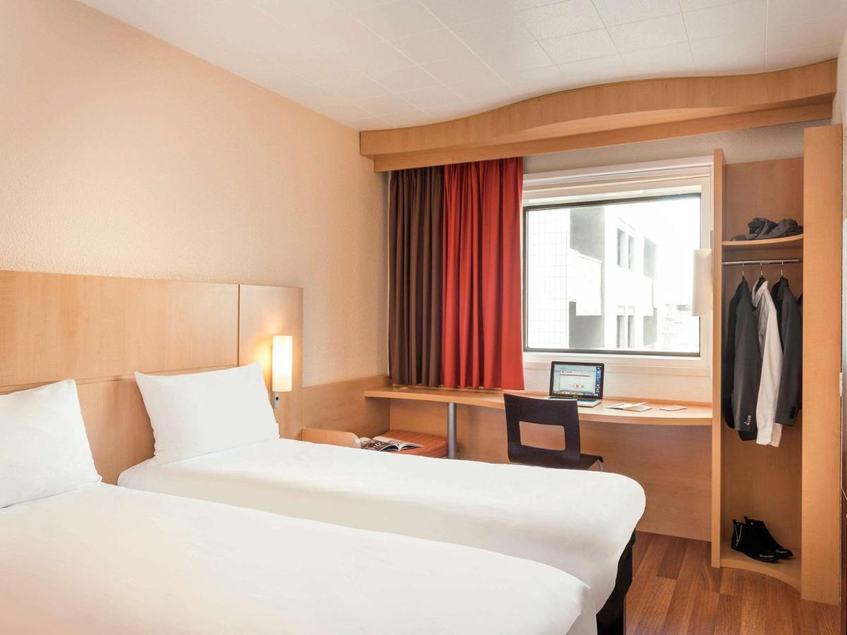 Ibis Paris La Defense Esplanade Hotell Courbevoie Eksteriør bilde