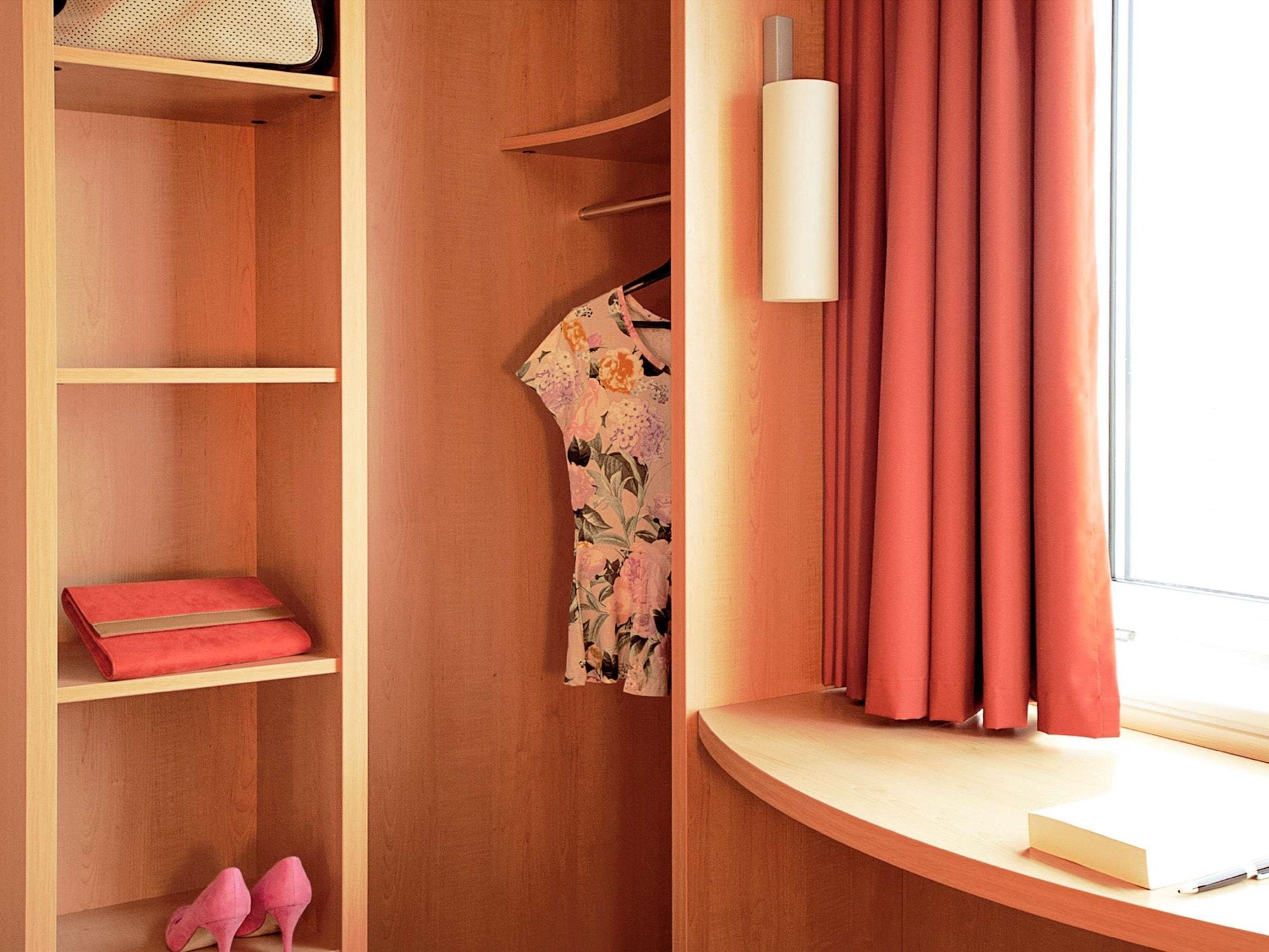 Ibis Paris La Defense Esplanade Hotell Courbevoie Eksteriør bilde