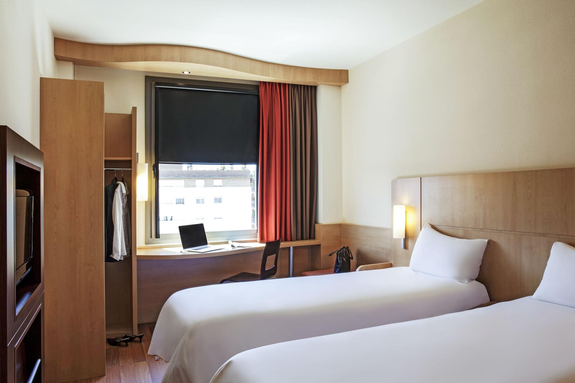 Ibis Paris La Defense Esplanade Hotell Courbevoie Eksteriør bilde