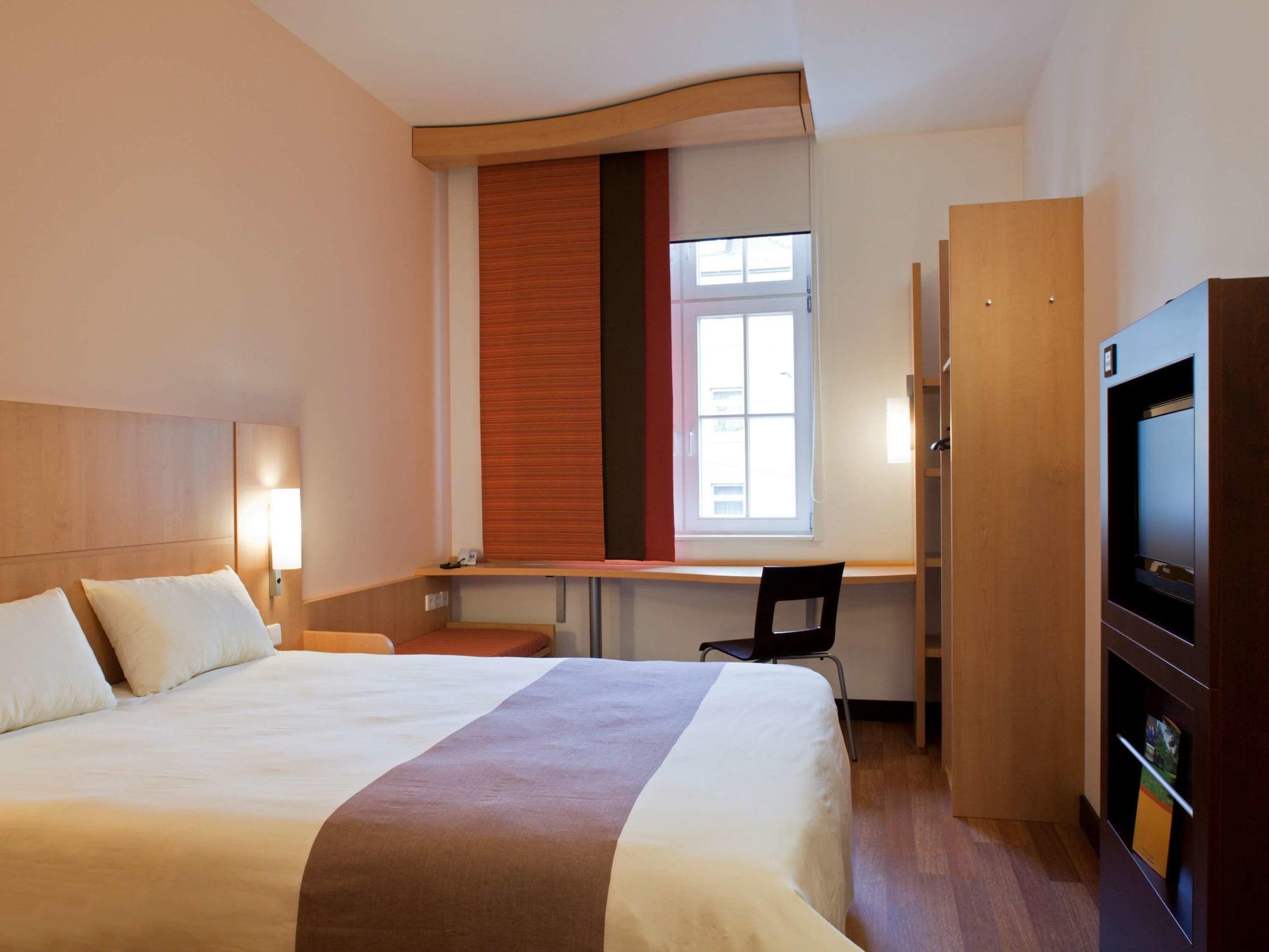 Ibis Paris La Defense Esplanade Hotell Courbevoie Eksteriør bilde